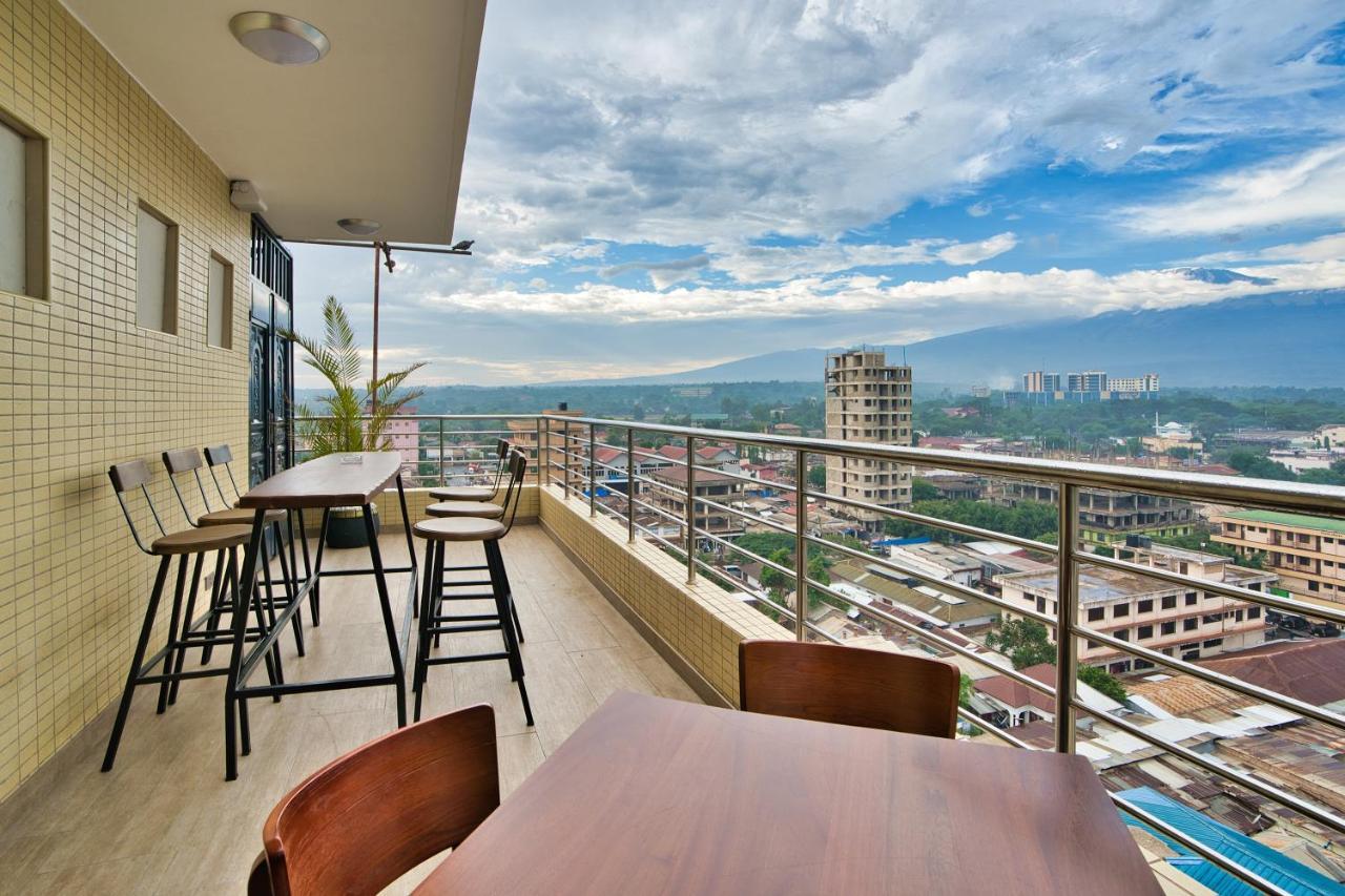 Kibo Palace Hotel Моши Екстериор снимка