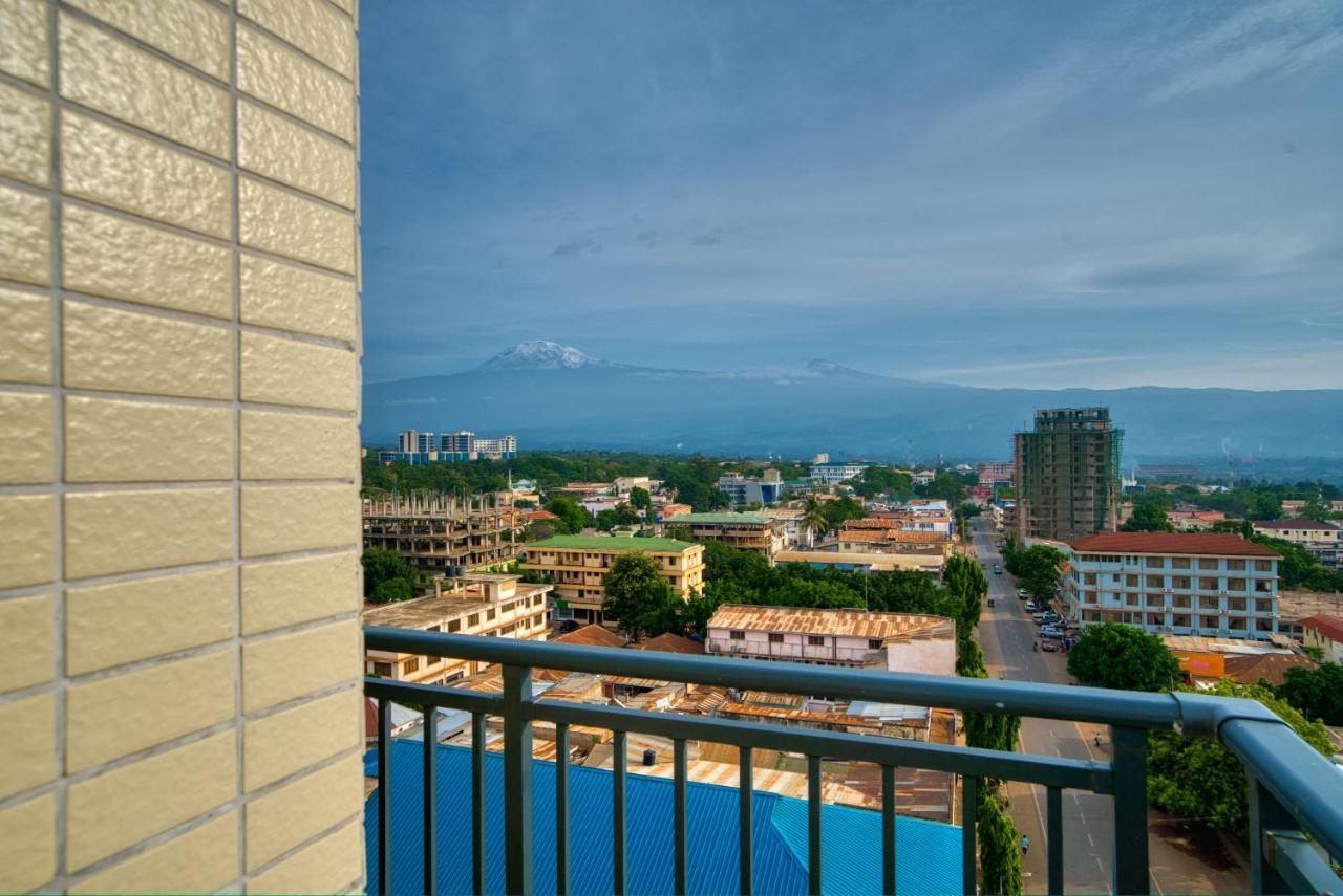 Kibo Palace Hotel Моши Екстериор снимка