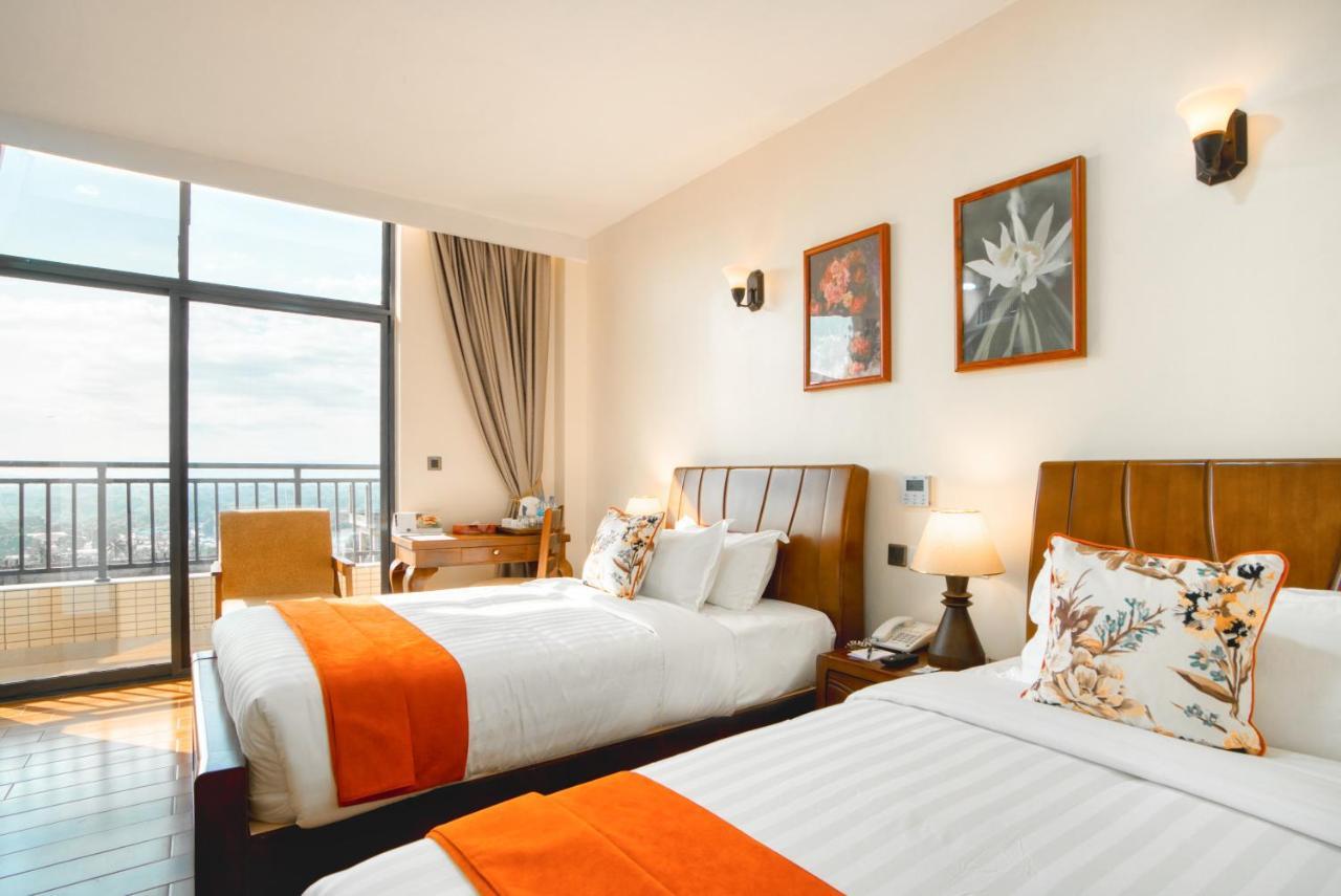 Kibo Palace Hotel Моши Екстериор снимка