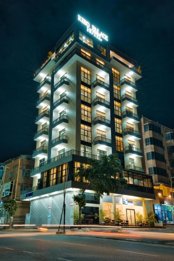 Kibo Palace Hotel Моши Екстериор снимка