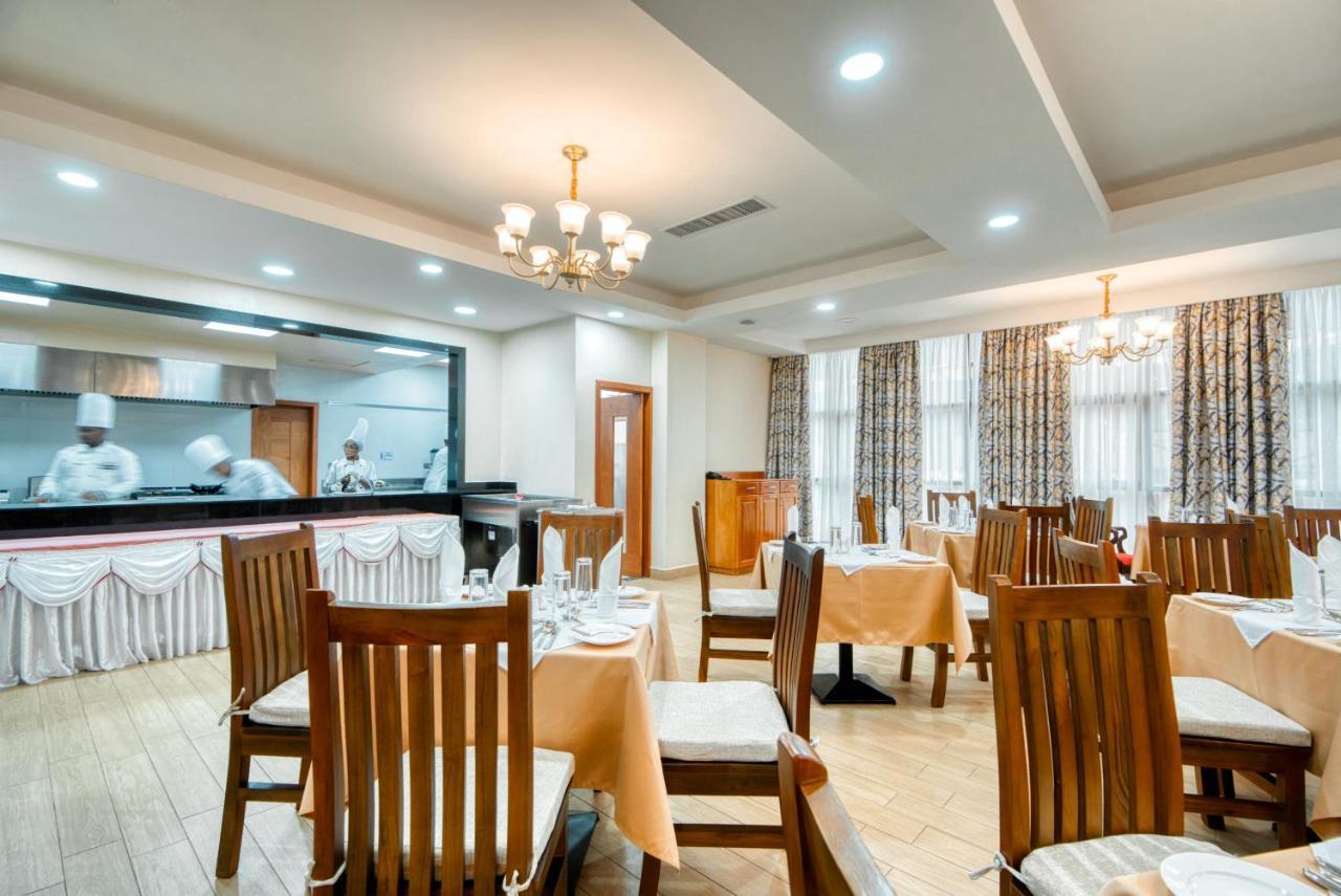 Kibo Palace Hotel Моши Екстериор снимка