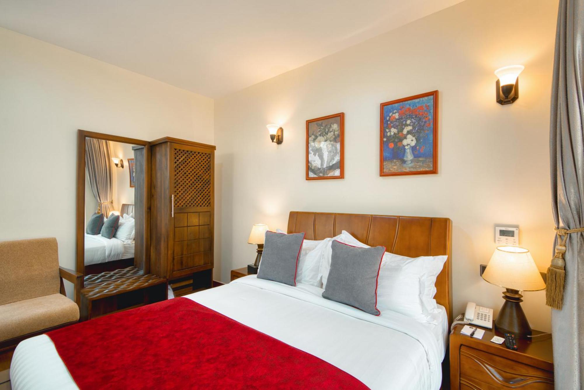 Kibo Palace Hotel Моши Стая снимка